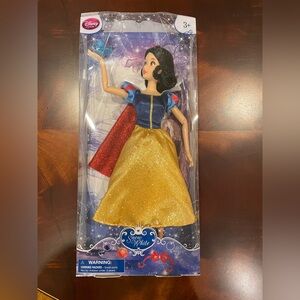 Disney Snow White 12” Doll